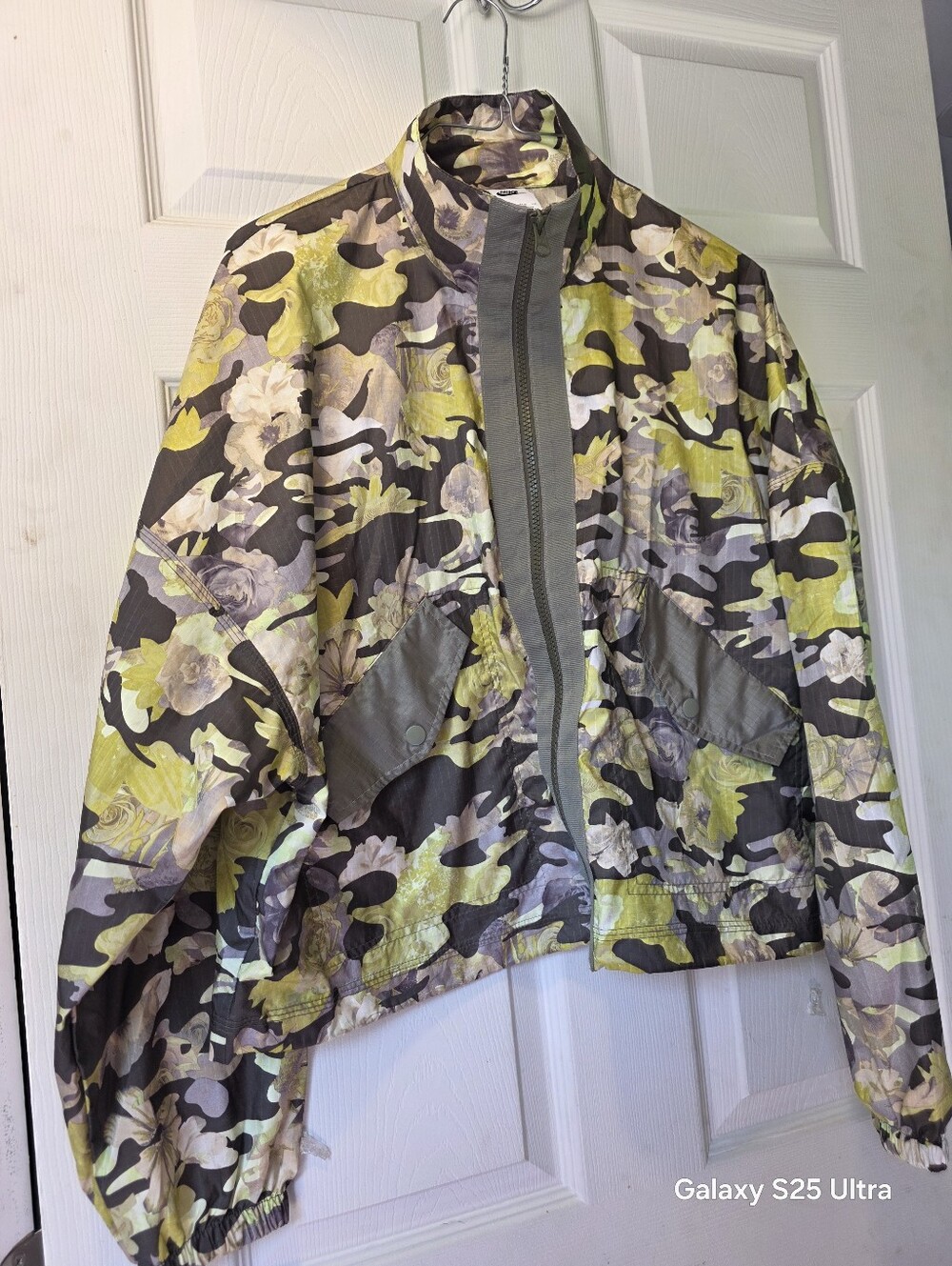 Nike Floral Camo Bomber Jacket - Yellow, Gray